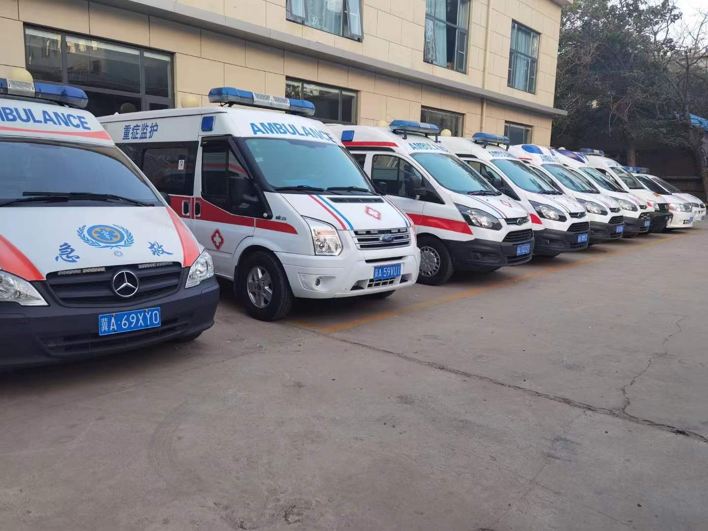 北京长途转运病人公司收费-救护车出租120多少钱北京